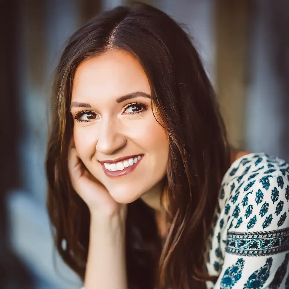 Briana headshot